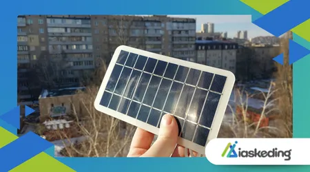 Solar tandem cells surpassing 30% efficiency