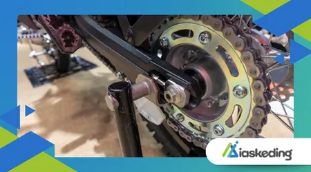 Chain Drive vs Belt Drive in Electric Motorcycles